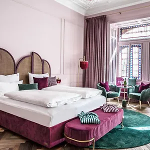 Josefine 4*, Vienna Austria