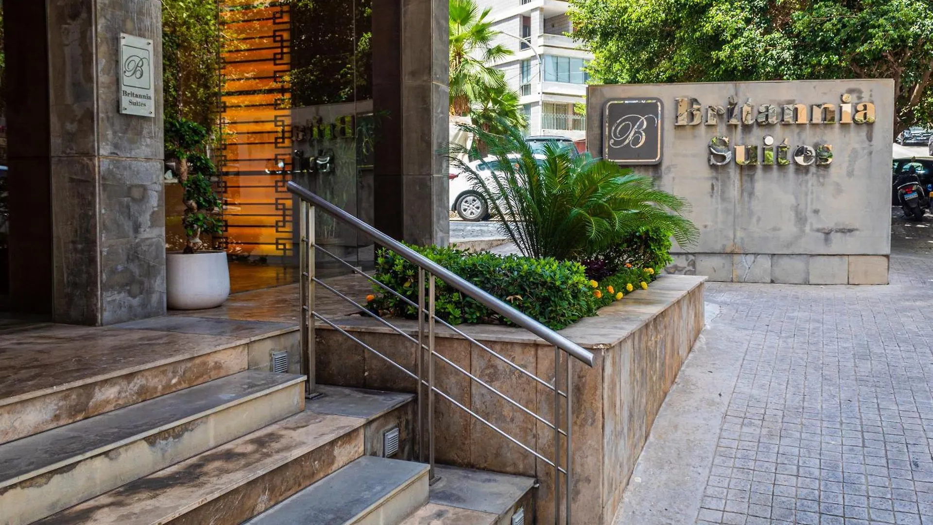 **** Aparthotel Britannia Suites Beirut Lebanon