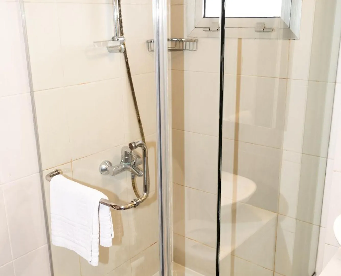 Britannia Suites Beirut 4*,